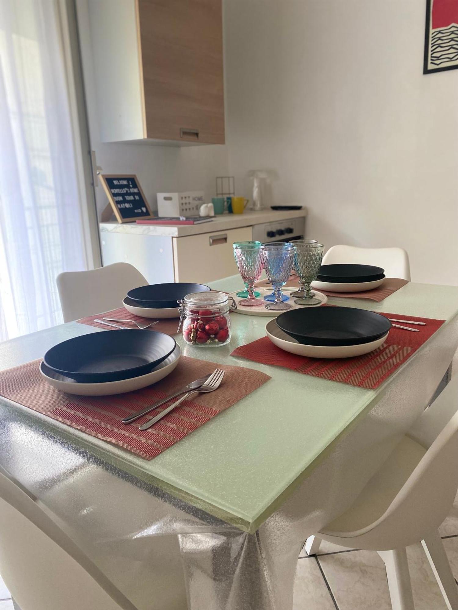 Noviello'S Home เนเปิลส์ ภายนอก รูปภาพ